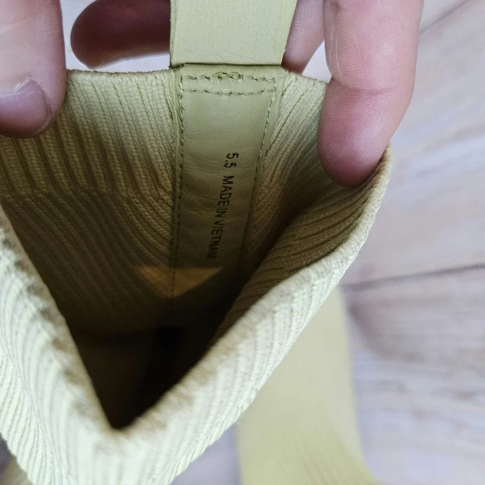 Everlane little discoloration